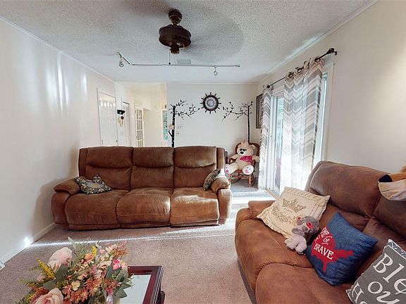 5th image of 3385 Foss Dr