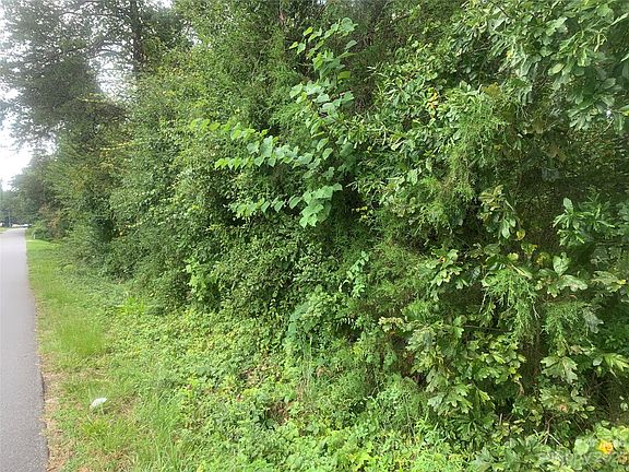 3rd image of Maryland Dr