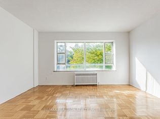 156 Kingston Rd #106, Toronto, ON M4L 1T1