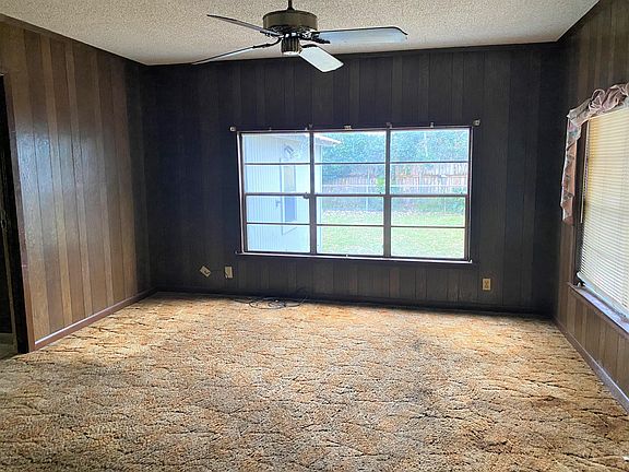 2nd image of 172 Louisa Blvd