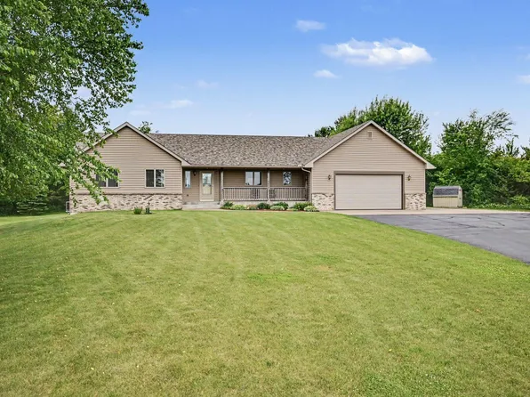 519 Edie Ct, Hudson, WI 54016