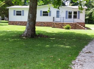 140 Hilltop Rd, Newport, NC 28570