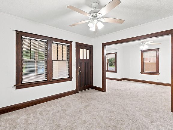 4th image of 3344 Snelling Ave