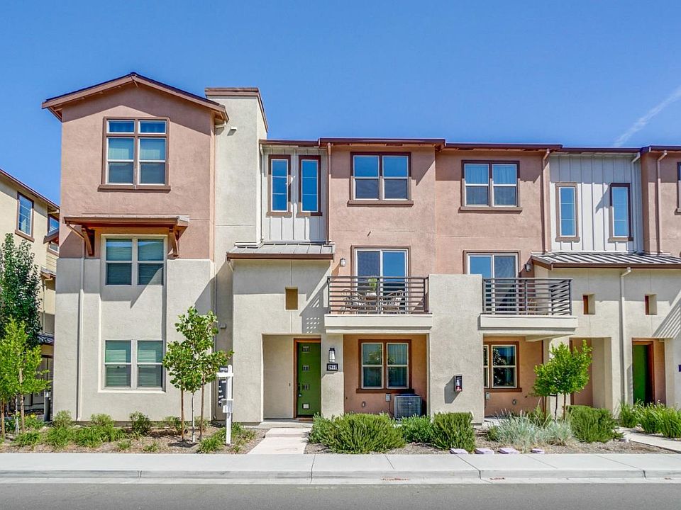 1st image of 2853 Kaiser Dr