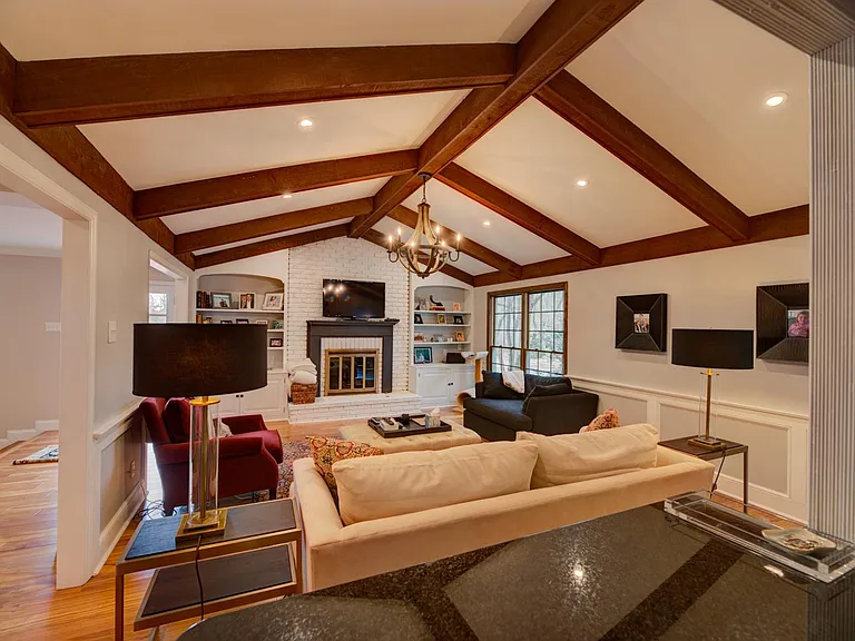10490 Frontenac Woods Ln — Photo 25