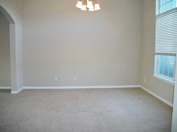 4th image of 23514 Valderama Ln