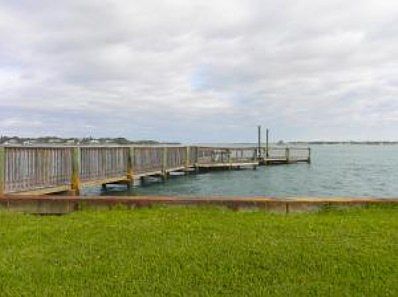 Dock