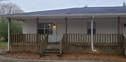 2nd image of 27 Scarbrough Ln