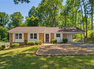 117 Peachtree Ln, King, NC 27021