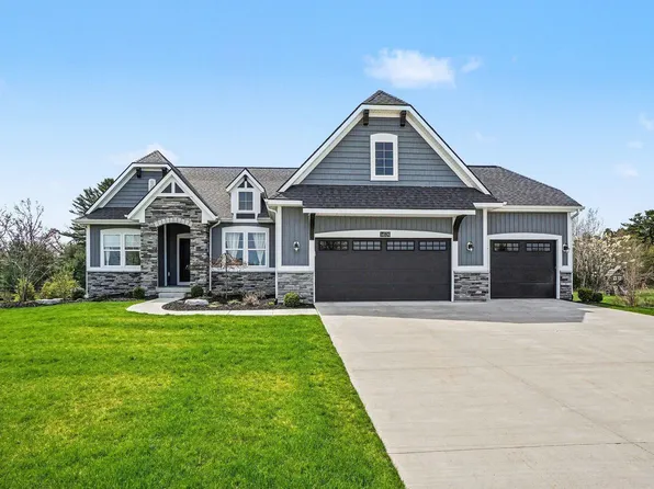14526 Georgian Bay Dr, Holland, MI 49424