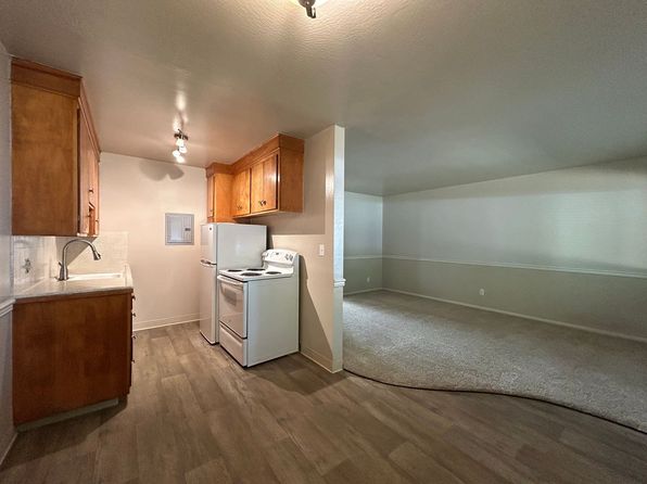 5484 Carlson Dr APT 12