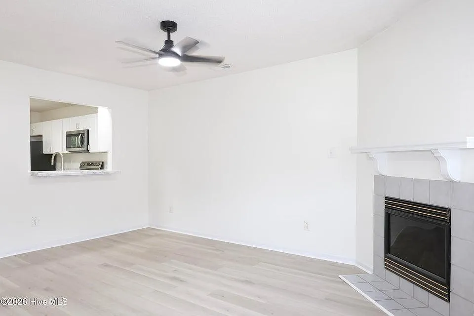 2033 Brandymill Ln - 2033 — Photo 3