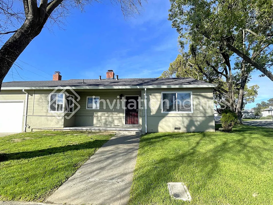 1115 Vervais Ave