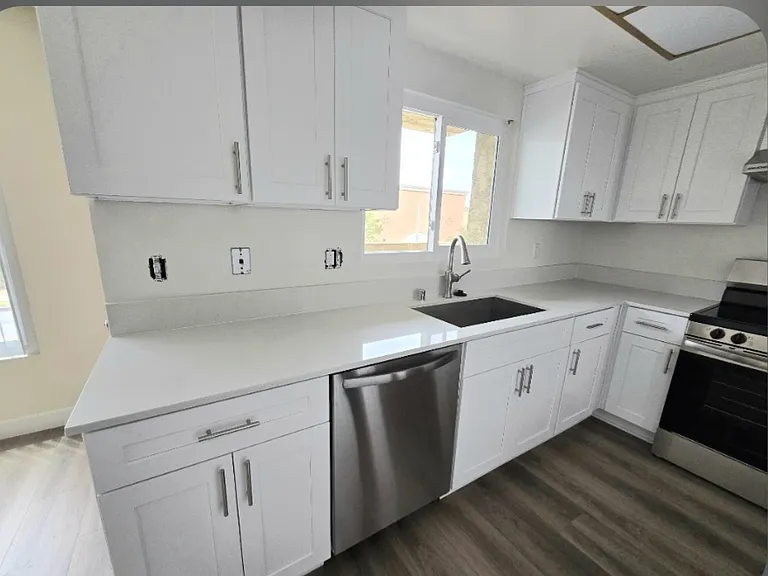 2101 Vine St #322 — Photo 12
