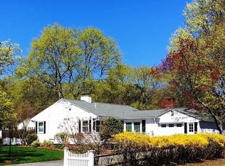 7 Edgell Dr, Framingham, MA 01701