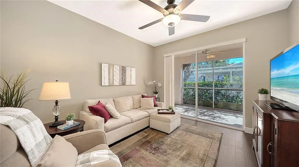 2 bed, 2.0 bath, 1147 sqft, $2,500 — Photo 3
