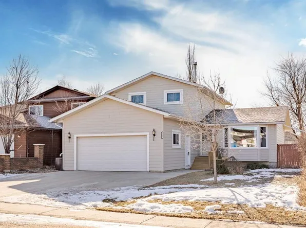 405 N 6th St, Irricana, AB T0M 1B0