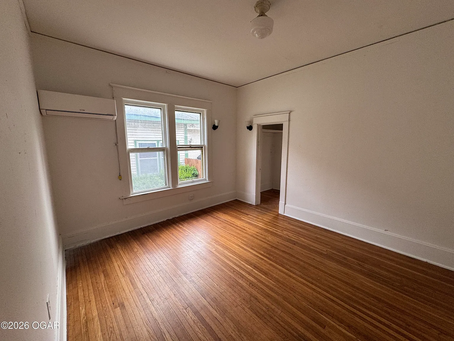 3 bed, 2.0 bath, 1524 sqft, $1,100 — Photo 3