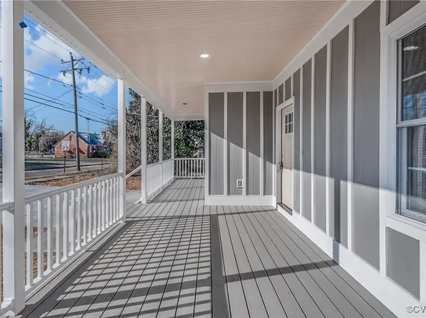 305 Saint Matthew St, Petersburg, VA 23803