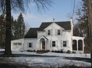 3 Maxwell Rd, Colonie, NY 12110