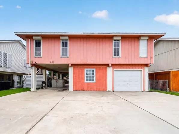 1228 Sailfish St, Bayou Vista, TX 77563
