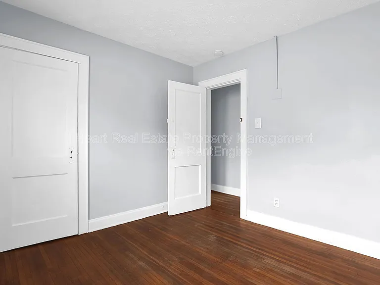1026 Ellsworth Ave — Photo 17