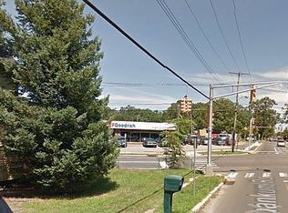 454 Squankum Rd, Lakewood, NJ 08701