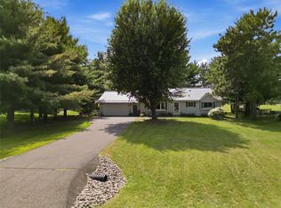 6903 Julius Dr, Eau Claire, WI 54701