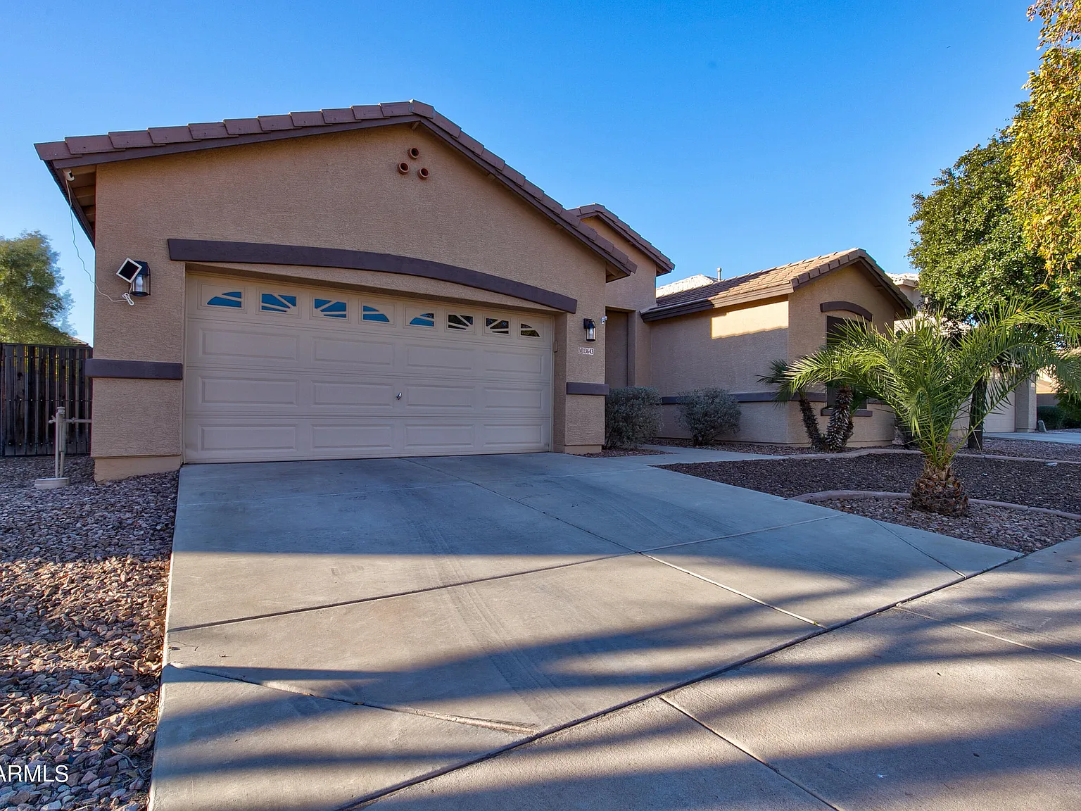 2 bed, 2.0 bath, 1803 sqft, $1,999 — Photo 3