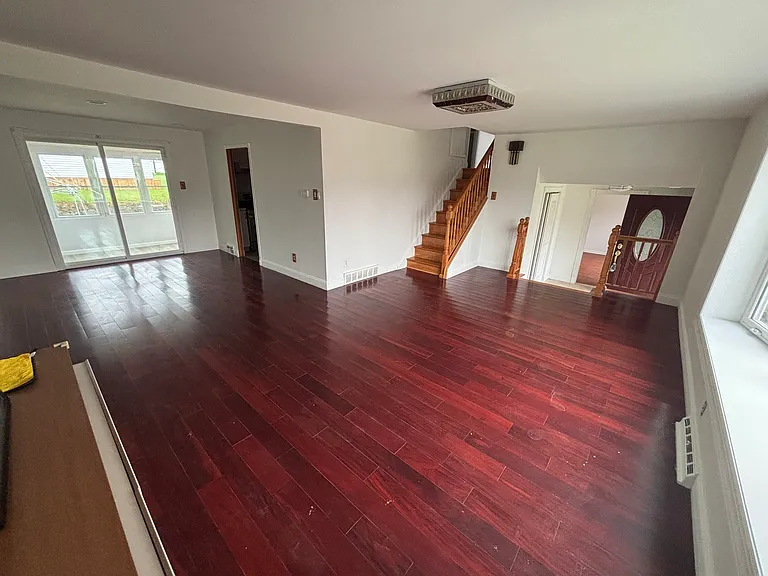 800 Larkspur St — Photo 9