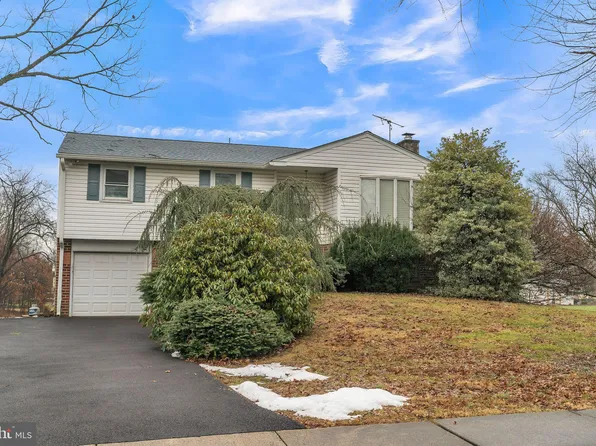 361 Logan Dr, Hatfield, PA 19440