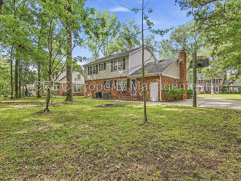 321 Shaftesbury Ln — Photo 43