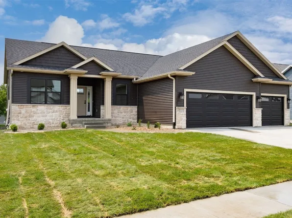 2733 Brookfield Dr, Marion, IA 52302