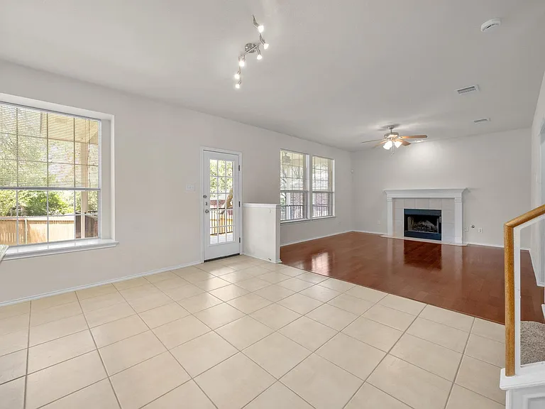 9400 Billingham Trl — Photo 11