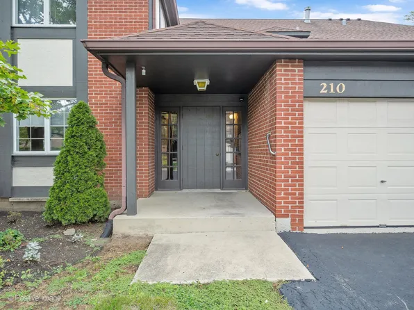 210 Windsor Ln Unit C, Willowbrook, IL 60527