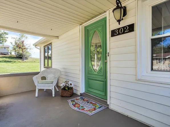 302 Davis St NE, Roanoke, VA 24012