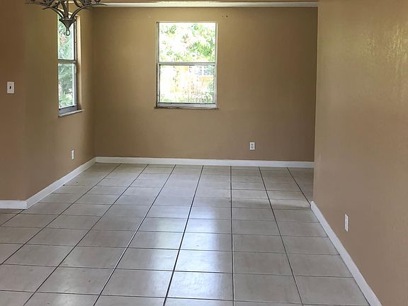 5th image of 5286 Harriet Pl