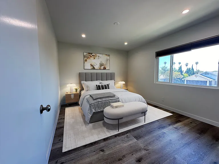 1754 Pine Ave #6 — Photo 9