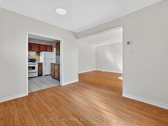 5th image of 14 Stephenfrank Rd