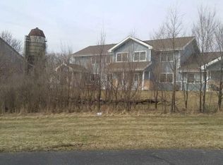 812 Oregon Parks Ave, Oregon, WI 53575