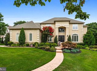 1 Simsbury Dr, Voorhees, NJ 08043