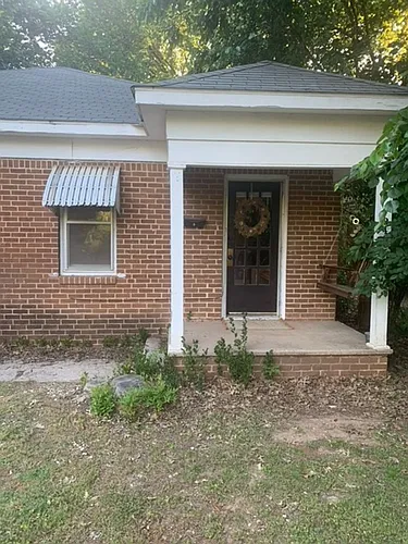 840 S Flood Ave Photo 1