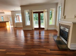 1170 W 17th St, North Vancouver, BC V7P 1W2