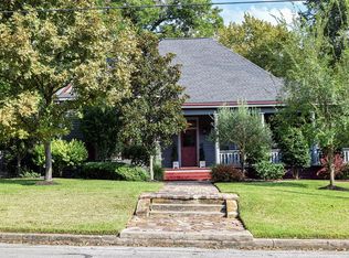 701 Sycamore St, Brenham, TX 77833