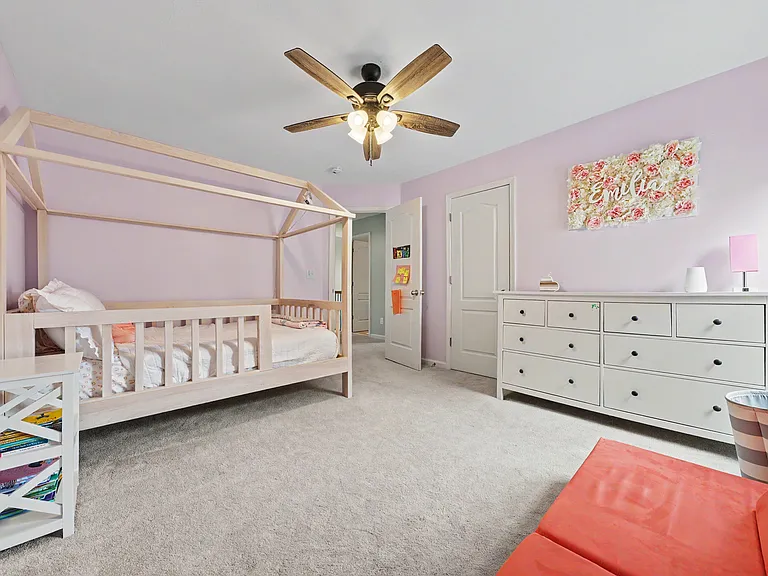 1147 Looking Glass Ln — Photo 30