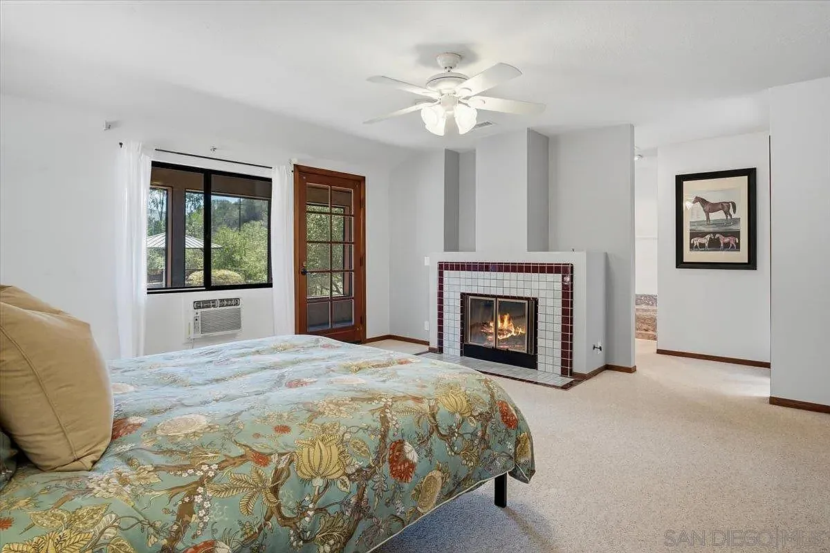 4 bed, 3.0 bath, 2913 sqft, $6,500 — Photo 4