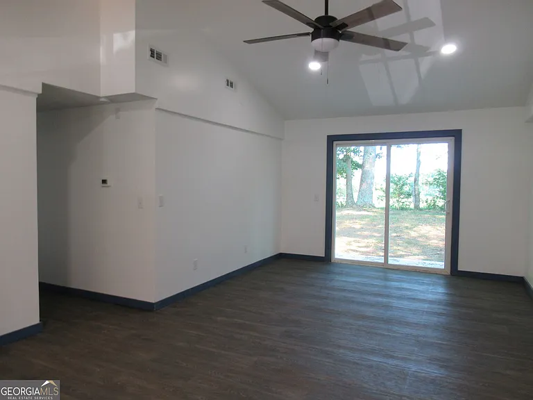 1379 Sam Craven Rd — Photo 7
