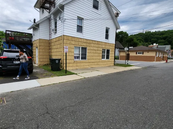 27 Mountain Ave Floor 1, Hillburn, NY 10931