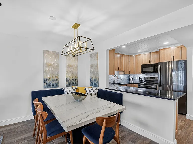 1502 S Lakeside Dr #214 — Photo 7