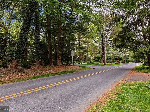 2nd image of 163 Blossom Hill Dr